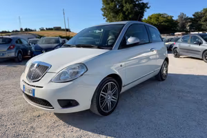 Lancia Ypsilon 1.2 Platino Bicolore