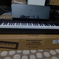 Pianoforte digitale Yamaha p225 black e accessori