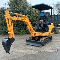 E219 Escavatore Komatsu 15 q PC05
