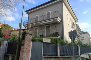 Trilocale con garage zona Crocifissa di Rose