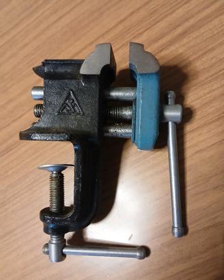 Rara mini morsa prodotta in URSS negli anni '60