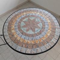 Tavolo + 4 sedie con piano piastrellato diame 90cm