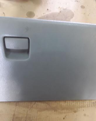 CASSETTO PORTA OGGETTI MAZDA 2 Berlina 1° Serie (