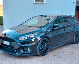 FORD FOCUS RS PERFORMANCE 4x4 350cv