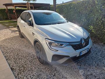 Renault Arkana 1.6 E-Tech full