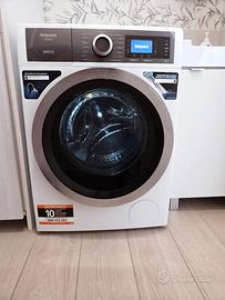 Hotpoint-Ariston H8 W946WB 9kg, 1400giri/min 