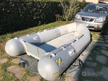 Motore Suzuki 9.9 e gommone Zodiac 3.40