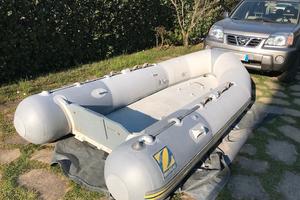 Motore Suzuki 9.9 e gommone Zodiac 3.40