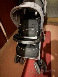 PASSEGGINO PER 2 BIMBI