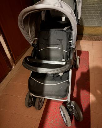 PASSEGGINO PER 2 BIMBI