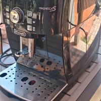 Macchina da caffè automatica Magnifica S