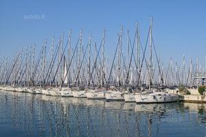 Charter italia croazia grecia