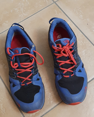 Scarponcini outdoor The North Face usati
