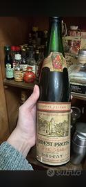 Bottiglia vino vintage da collezione