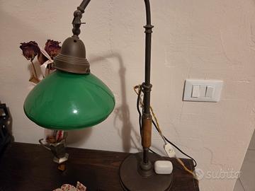 Lampada da tavolo vintage