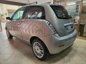 Lancia Ypsilon 1.3 MJT 75 CV Argento