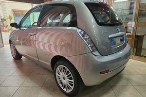 Lancia Ypsilon 1.3 MJT 75 CV Argento