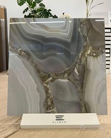 PIASTRELLE IN GRES PORCELLANATO