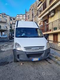 Iveco daily mini van