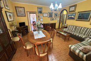 Ampio appartamento con tre camere
