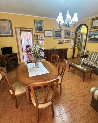 Ampio appartamento con tre camere