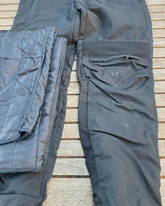 pantaloni moto goretex dainese