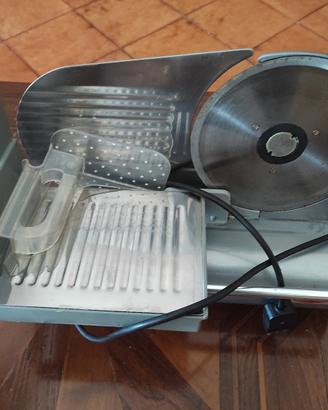 affettatrice elettrica CAD