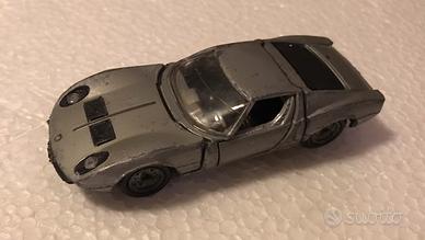 Mebetoys Lamborghini Miura 1/43