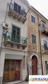 MONTEGRAPPA: RIFINITO APPARTAMENTO