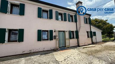 Casa singola con giardino esclusivo a San Martino