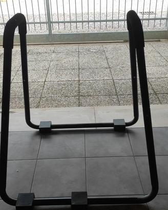 attrezzi per palestra