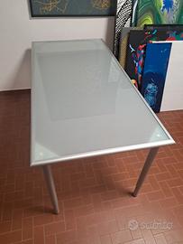 Tavolo ikea vika lauri