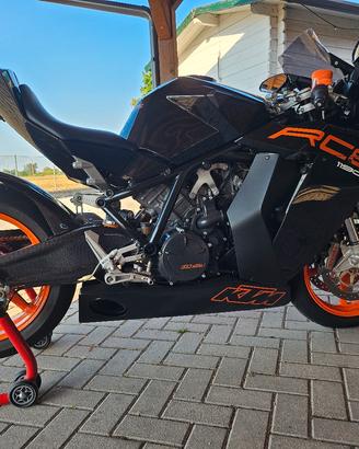 ktm rc8