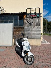 Scooter 50cc Xiamen Xiashing XS50QT - Automatico