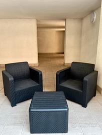 Set da esterno/giardino 2 poltrone + tavolino