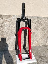 forcella Rock Shox Lyrik 29", 150