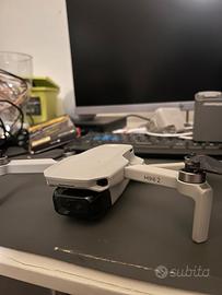 DJI Mini 2 Fly More Combo