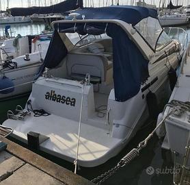 Barca a motore 10 mt Bayliner 2855 Cummins 320cv