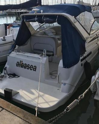 Barca a motore 10 mt Bayliner 2855 Cummins 320cv