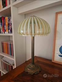 Lampada Liberty da tavolo