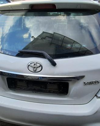 TOYOTA YARIS 2014 - PORTELLONE POSTERIORE