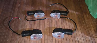 frecce con vetrino bianco per Yamaha TDM 900