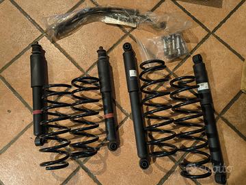 Assetto molle, ammortizzatori e tubi freno Jimny