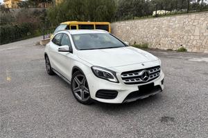 Mercedes gla 200 d premium amg