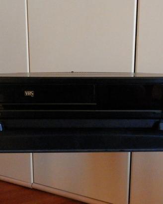 Videoregistratore Vhs Hitachi M141E
