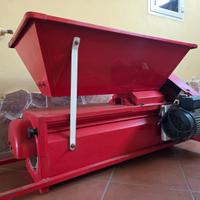 Pigiatrice dirappatrice uva