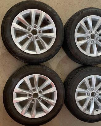 gomme “Nexen” 205-55-16 91v
