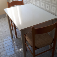 Cucina componibile in laminato bianco