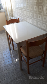 Cucina componibile in laminato bianco