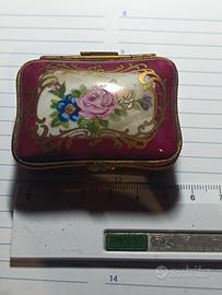 scatolina porcellana dipinta a mano francese 